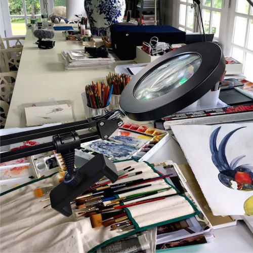 Лампа лупа LED напольная LN-22 с держателем телефона до 85 мм на регулируемом штативе ML с пантографом, черная